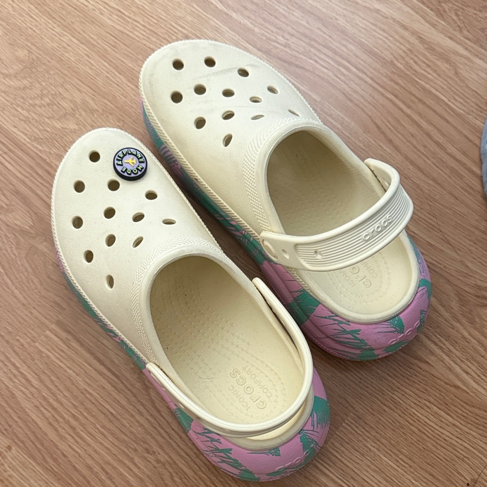 CROCS Kids Clog in Cream Upper with Pink & Green Patterned Trim